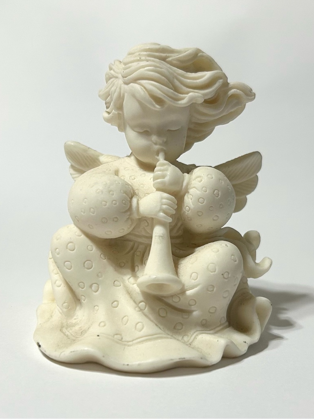 Vintage Italian Ennio Angel / Cherub Figurine Playing a Horn or Oboe.